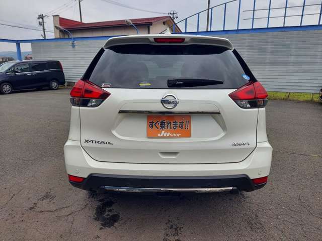 目玉車がいっぱい！広々展示場には豊富な在庫がございます！