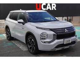 誤発進抑制機能　衝突被害軽減ブレーキ　アダプティブLEDヘッドライト