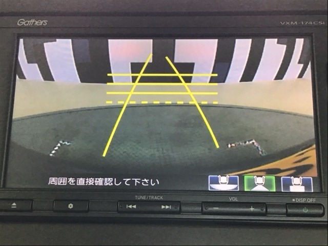 バックカメラ付きで後方の確認も安心です！スムーズな駐車・車庫入れをサポートいたします！