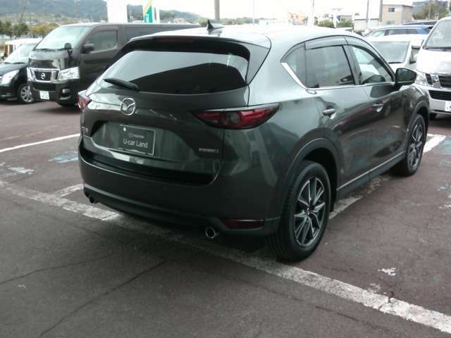 安全支援装備完備のCX-5です！レーンキープアシスト、前後パーキングセンサー！歩行者検知機能付きブレーキサポート！当店、大阪府交野市星田北1-46-1、TEL0728931021です！お問合せお待ちしてます