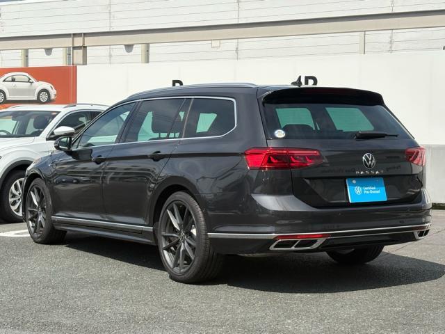 高強度ボディ×衝撃吸収構造で、万が一にも備えた安心設計。Volkswagenならではの安全性能です。