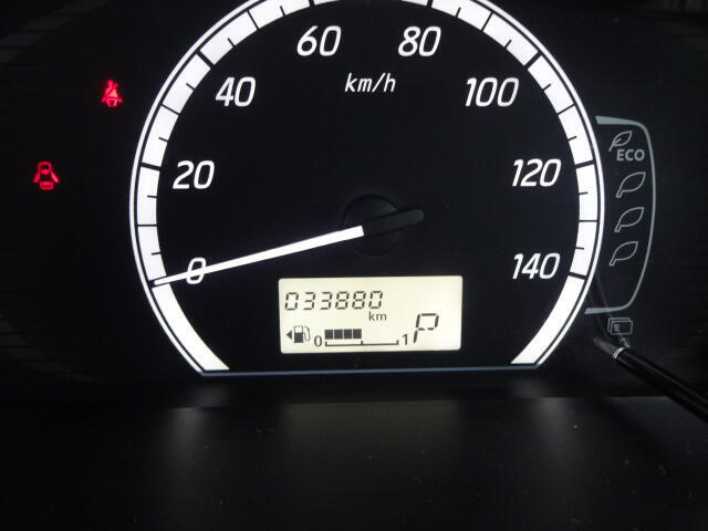 軽自動車は、小回りも楽々です！とても運転しやすいお車ですよ！