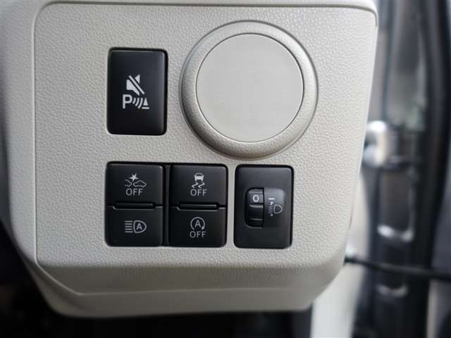 衝突被害軽減ブレーキやオートマチックハイビームのON・OFFを切り替え可能です。