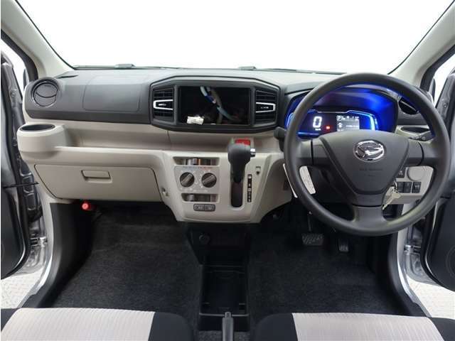 室内はクリーニングに加え除菌・消臭も実施済み。とってもキレイで気持ちよくお使いいただけます。