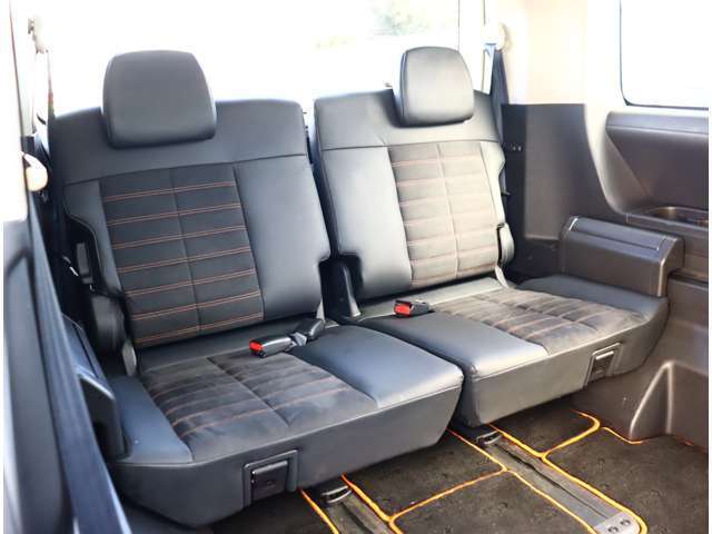 自社整備工場から板金工場、保険やローン等お車に関してはフルサポート！楽しいカーライフのお手伝いをぜひお任せください！自社板金工場・に加え、運輸支局認証工場にて、しっかり点検整備させて頂いております。