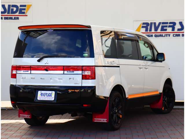 保証に関しましても、高年式車両にはメーカー保証や低年式車でも最長3年・走行無制限まで、ご用意させて頂いております（車輌によって条件が変わります。）