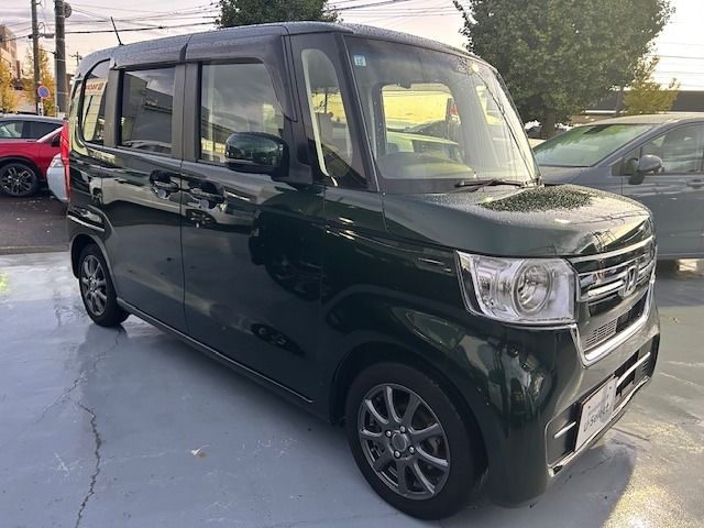 右前からの画像です。