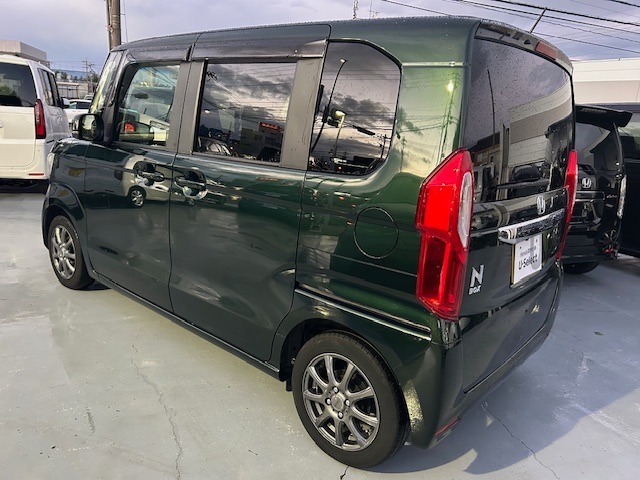 左後ろからの画像です。