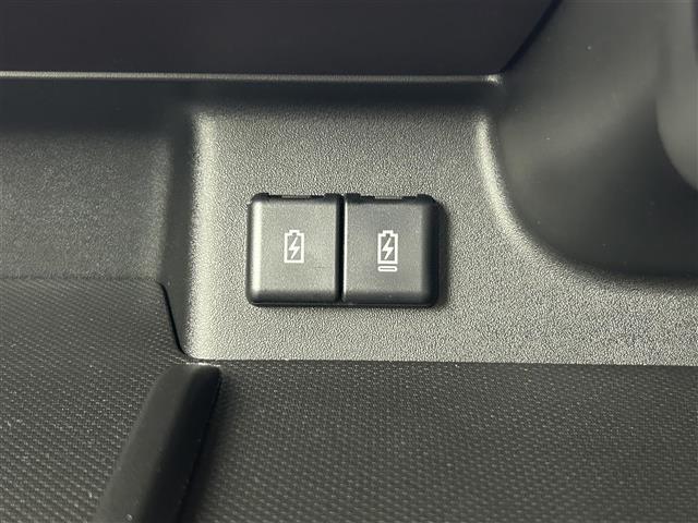 【運転席操作部】快適なドライブを楽しむための機能が装備されています！運転席から触れるので、使いやすいです！除菌プランいれていただくと、さらに清潔で安心していただけます！