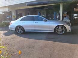 バッテリーと、フロントタイヤを2本交換しました。