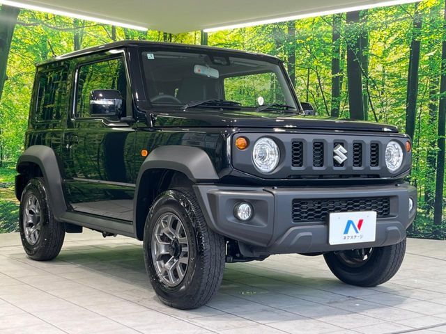 大好評のボディコーティング「弾スプラッシュコート」もご納車までに施工可能。通常のガラスコートと異なる、耐久年数6年の無機質ガラスコーティングが、ボディをキレイな状態に保ってくれます。