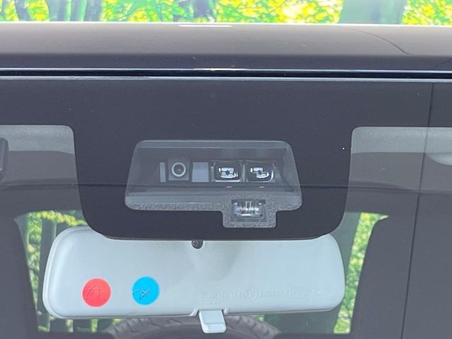 【スズキ　セーフティサポート】走行中に前方の車両等を認識し、衝突しそうな時は警報とブレーキで衝突回避と被害軽減をアシスト。より安全にドライブをお楽しみいただけます。