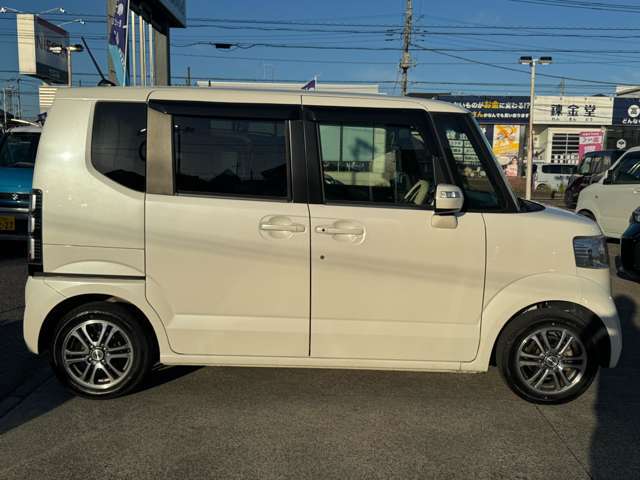 新車低金利実質年率0.9％～☆各色グレード選択可能です☆