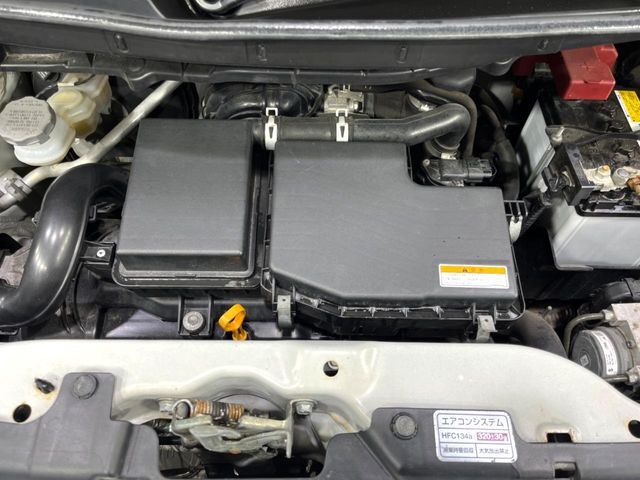親切・丁寧な専門メカニックスタッフが応対！・車検・点検整備・事故等の修理などアフターサービスも安心。お車のカスタマイズもネクステージのサービススタッフまでご相談ください！