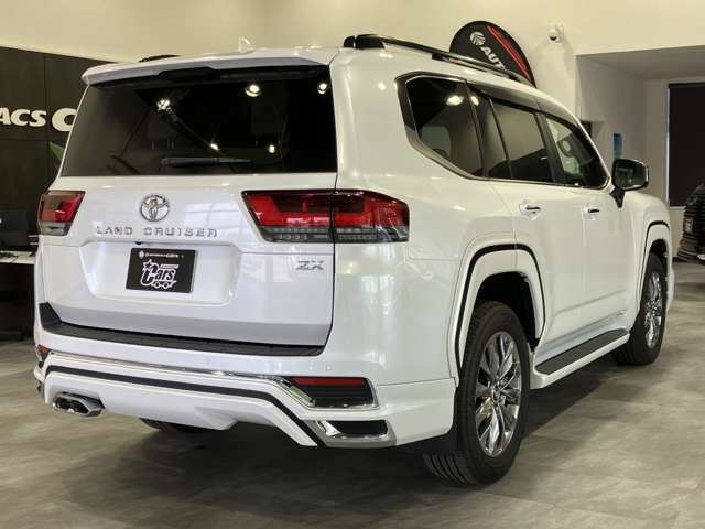 グレードファイブGRADE5 トヨタ ランドクルーザー300 3.5 ZX 4WD 2024年 0.7万キロ