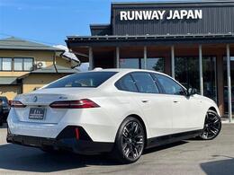 当社の展示車両は品質に拘り、上質な車両のみの展示となっておりますので、ご安心いただきご検討いただければと思います。