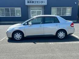 自社にて認証工場を保有しているので納車前後の整備やメンテナンス・カスタマイズまで幅広くご対応！ぜひお問い合わせください。