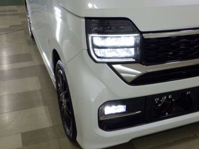 【LEDヘッドライト】LEDヘッドライトは消費電力が少ないので寿命が長いですよ！明るさも十分で、夜間走行の負担を和らげてくれます！