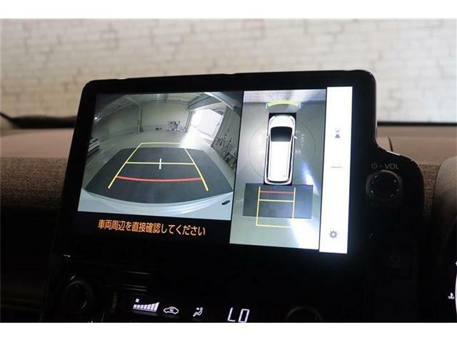 真上からの視点で車を見ることが出来る全方位カメラ機能付き！