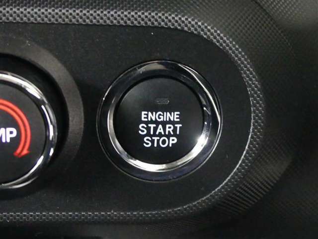 エンジンスタートボタンで簡単にエンジン始動可能です＾＾