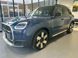 【お車の品質について】内外装の状態をより詳しくお伝えするため第三者機関《AIS》による公平かつ厳正な検査を実施いたします。お車の状態を数値化した車両評価証もご覧頂けます。※検査待ちの場合もございます。