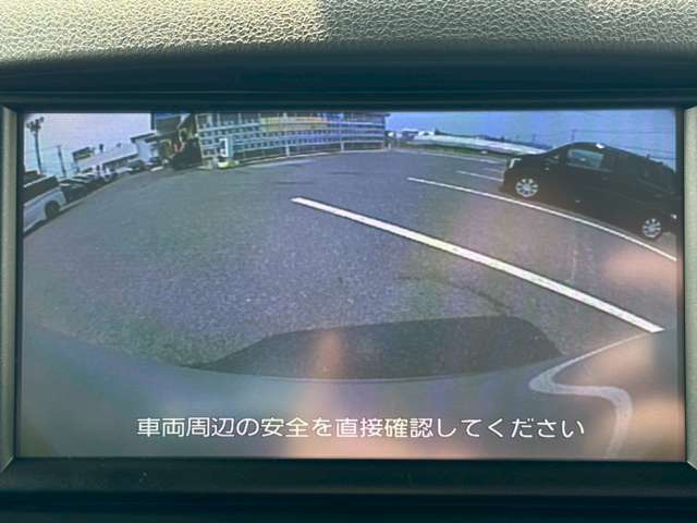 弊社ではインターネットでの遠方販売に自信があります。店頭でのご納車であれば、お車を持ち込まずに名義変更等のお手続きが出来ますので、ご近所の販売会社で購入する場合と変わらぬ諸経費にてご購入可能です♪