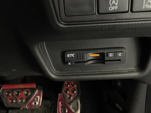 ☆整備工場・鈑金工場併設店舗☆ 車検・12検・オイル交換・板金など・・おクルマ購入後のアフターサポートも当店にお任せください！！