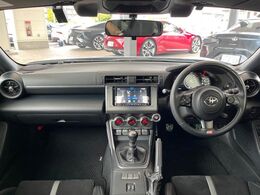 グループ総在庫数約30，000台！！全国の系列店からメーカー・車種問わずご紹介出来るので、あなたにピッタリのお車が見つかるはずです♪まずはお問い合わせ下さい☆