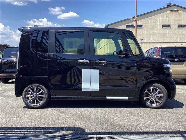 ■□■□■ 登録（届出）済未使用車はノルマ達成のために作られた走行100km未満、かつ初度登録または初度届出された車両でいわゆるアウトレット車です■□■□■