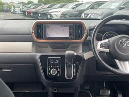 【インパネ全体】全方位で視界が広く、高い目線で運転もしやすいです！