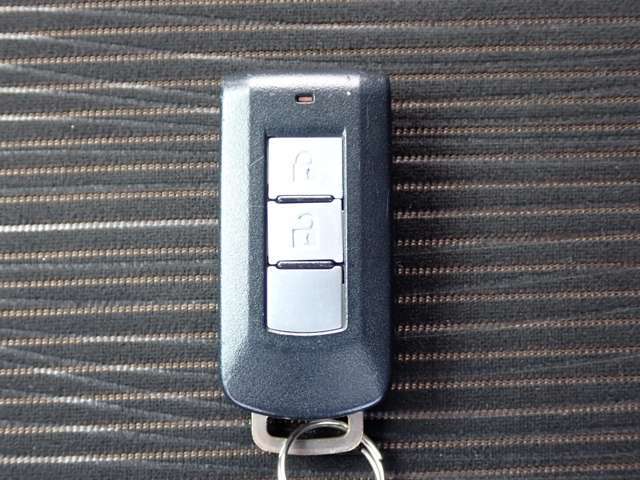 キーを出さずにドアロックの開閉からエンジン始動まで出来るインテリキー♪