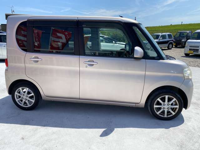 自動車保険（あいおいニッセイ同和）取り扱いしております。はじめてお車をご購入されるお客様にもスタッフが解りやすくご説明させていただきます。