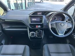 【インパネ全体】全方位で視界が広く、高い目線で運転もしやすいです！