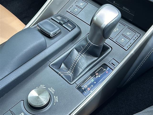 全国納車も可能です！全国展開のガリバーネットワークで、北海道から沖縄までどこでもご納車可能※です！詳細はお気軽にお問い合わせください！※車両運搬費がかかります。