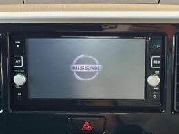 【純正ナビ】人気の純正ナビを装備。オーディオ機能も充実しており、Bluetooth接続すればお持ちのスマホやMP3プレイヤーの音楽を再生可能！毎日の運転がさらに楽しくなります！！