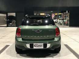 最新設備および診断機を取り揃えた指定整備工場がショールームに併設されておりますので、メンテナンスもご安心ください。