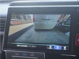 ◆バックカメラ◆リバースにするだけで映ります、後方の安全確認や、狭い駐車場での車庫入れ、雨の日や夜間など視界の悪い時に便利です！安全にバックする為には欠かせない装備です。