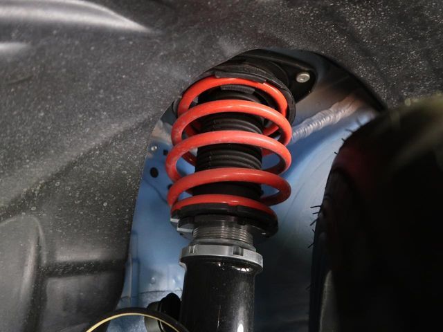 全長調整式【GRサスペンションセット】トヨタ車の代表パーツメーカー・TRDがリリースするGR86用全長調整式（フルタップ）Dampersキット。