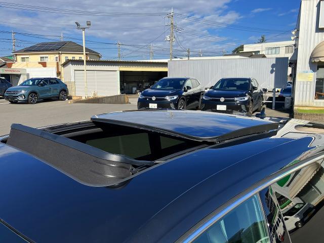 スライディングルーフを開けてみました。