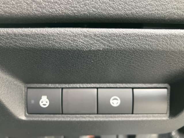 ステアリングヒーター付き