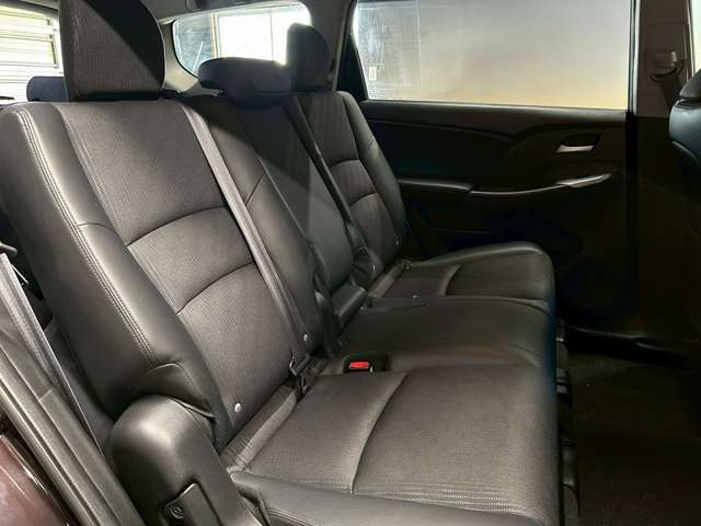 車内もキレイで嫌な臭いもありません☆車内の臭い、汚れが気になる方は内装のスチームクリーナーも施工可能です♪