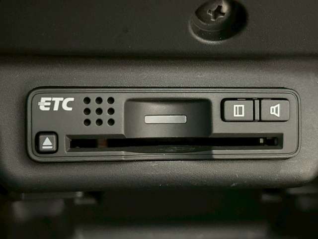 【ETC】装備済み☆長距離ドライブの必需品！高速道路の料金所も楽々通過できますね♪