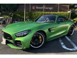 7段DCTはトランスアクスル式でリアに置かれていて重量配分は48：52