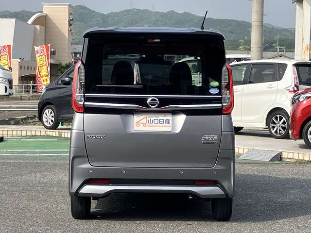 自動車保険も取り扱いしております。当社でご加入頂くと、カーライフをバックアップする‘日産カーライフ保険プラン’へ自動的にご加入頂けます。
