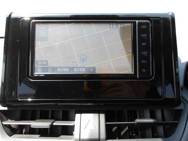 見方が分からないときは、どんなことでも中古車選びのプロであるスタッフにおたずねください。