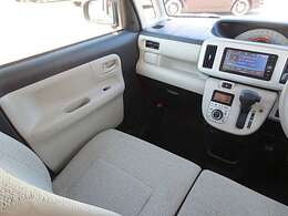 助手席周りの雰囲気になります！プライスに自信有り！！☆無料電話0078-6002-323494、お気軽に問い合わせください！！