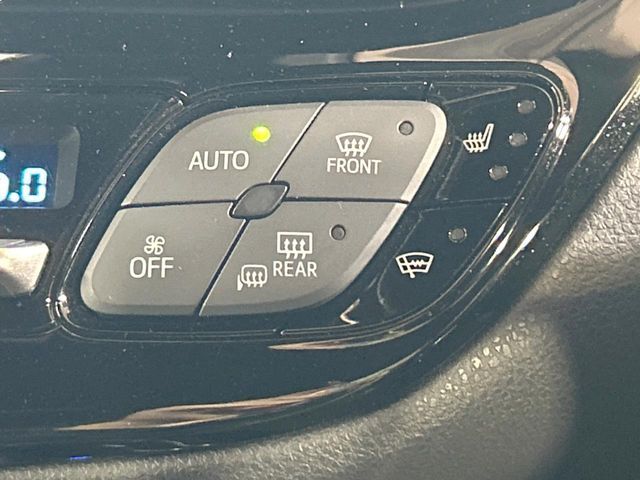 【シートヒーター】寒い日に重宝するシートヒーター！エアコンより早く温まってくれるので寒がりの人も安心ですね♪エアコンの温風は乾燥するから苦手、という方にもをおすすめです。