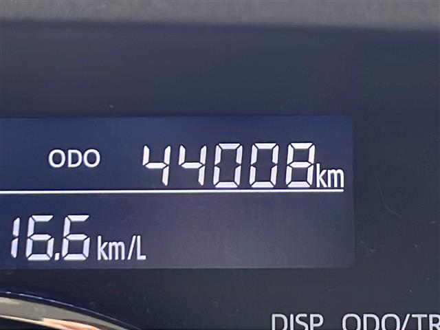 【スピードメーター】メーターがシンプルで見やすく運転しやすいですね！