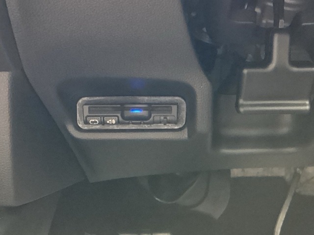 ETC付いてます。ETCが使用可能な道路通行料はキャッシュレスでスマートに走行できます。再セットアップして納車致します。