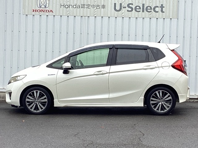 Honda中古車限定 据置クレジットをお勧めしています通常のクレジットと比べて月々のお支払い額を抑えることができるプランです商品概要と基本返済条件等がございますので詳しくはお店の担当スタッフ迄